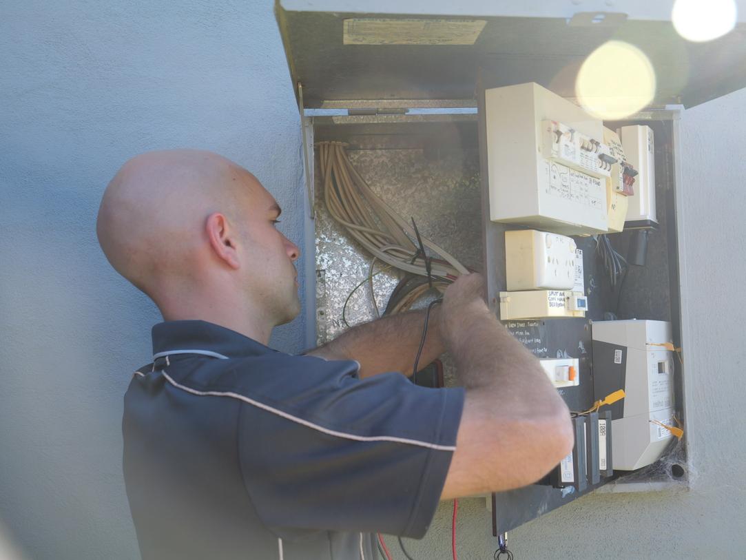 Service image